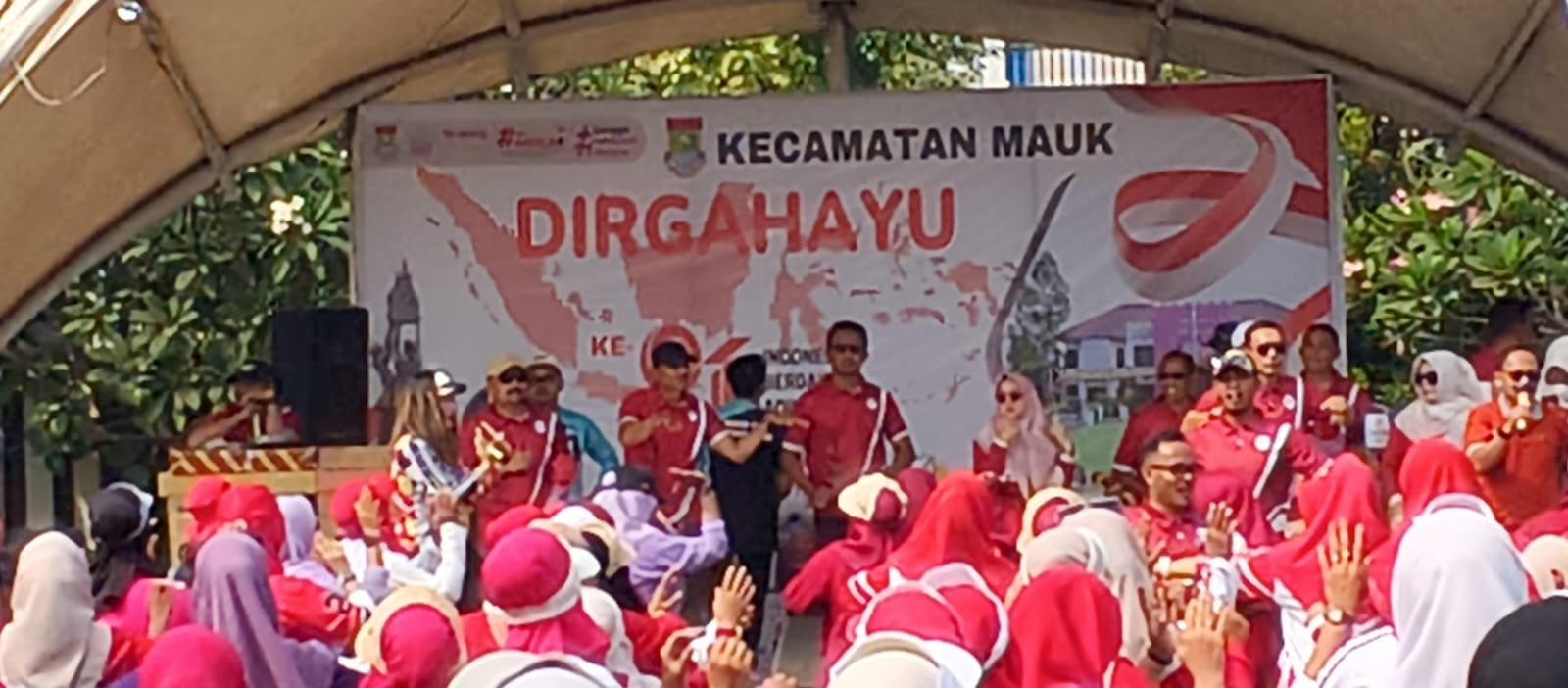 Rangkai HUT RI ke- 81, Camat Mauk Ajak Warga Eratkan Persatuan Lewat Jalan Santai