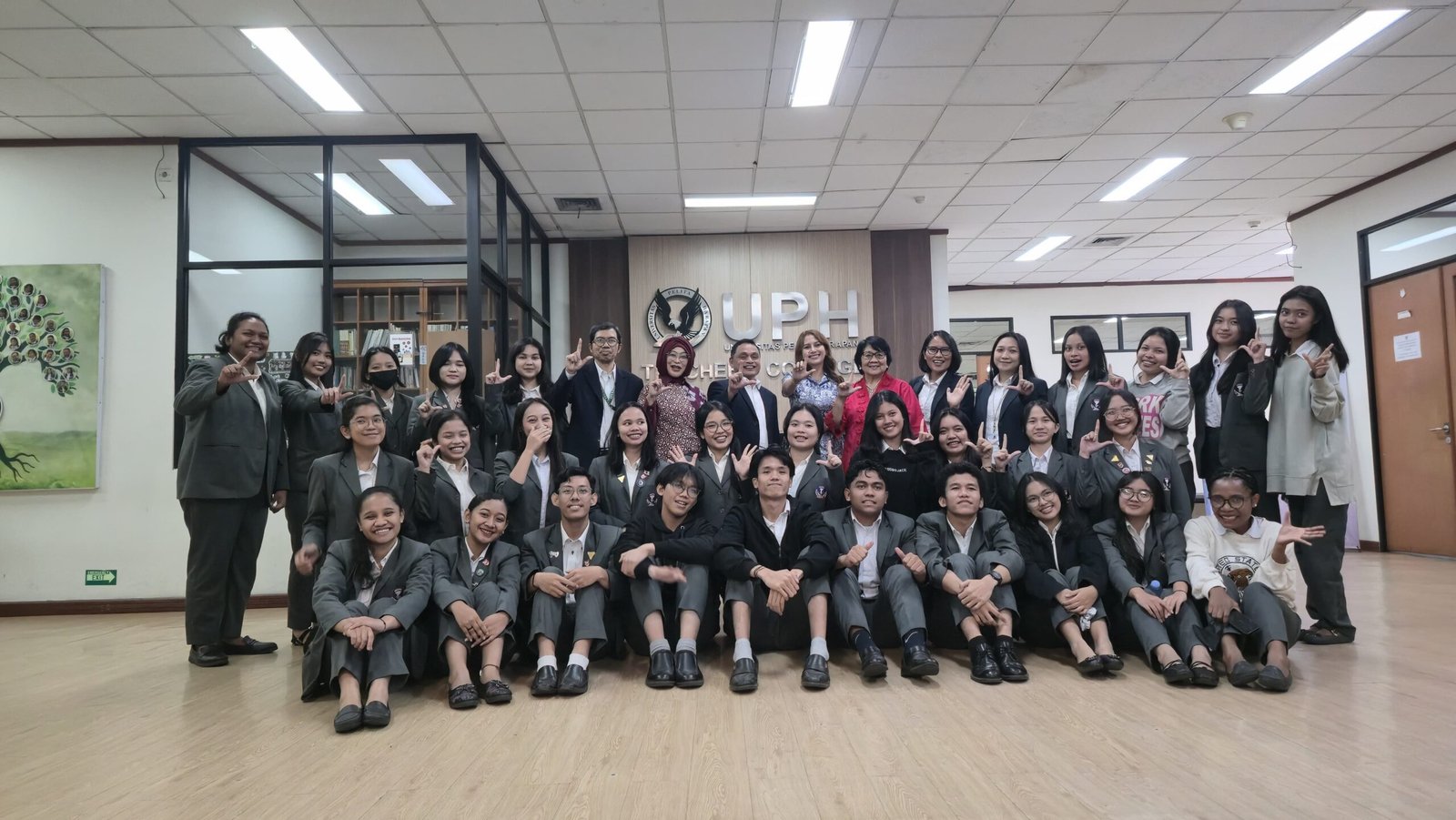 Lewat Puisi Esai, Mahasiswa Calon Guru UPH Diasah Peka terhadap Persoalan Kemanusiaan