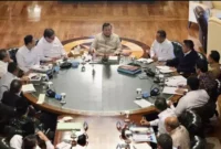 Foto: Presiden Prabowo Subianto menggelar rapat terbatas (ratas) bersama sejumlah menteri di Hambalang, Kabupaten Bogor, Jawa Barat (Antara) 