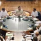 Foto: Presiden Prabowo Subianto menggelar rapat terbatas (ratas) bersama sejumlah menteri di Hambalang, Kabupaten Bogor, Jawa Barat (Antara) 