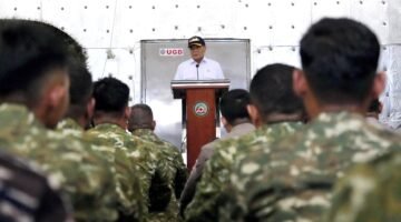 Lepas Misi Port Visit KRI dr. Wahidin, Menko Polkam Tekankan Kemanusiaan dan Diplomasi