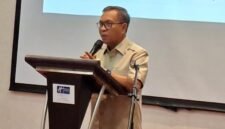 POTRET - Bupati Halmahera Tengah, Dr. Ir. Ikram M. Sangadji, M.Si saat menyampaikan kesiapan untuk mendukung investasi strategis dalam pengembangan kawasan lumbung pangan terpadu di Maluku Utara. (Foto: Ekslusif Suara Realitas/Za).