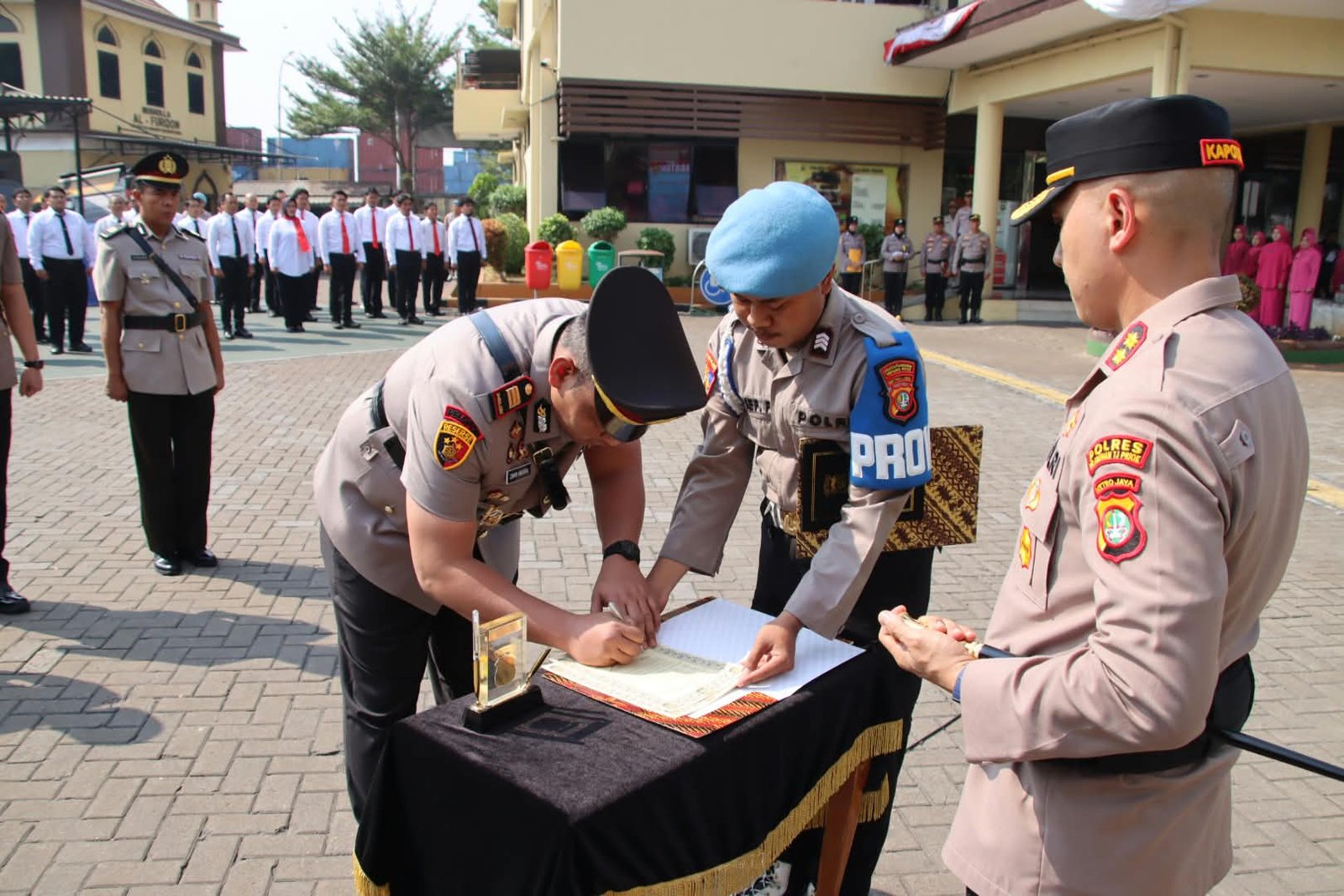 Kapolres Pelabuhan Tanjung Priok, Pimpin Sertijab Tiga Pejabat Utama, Tekankan Integritas dan Profesionalitas