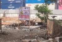 POTRET - penampakan kondisi area proyek pembangunan RTH Sunter Jaya yang dipertanyakan warga sekitar. (Foto: Suara Realitas/Kipray).