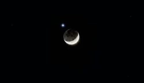Fenomena Langit Malam, Venus Dekat dengan Bulan Sabit