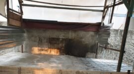 POTRET - pembangunan inrit Kali Gendong dan Rumah 3 Lantai di Jatipulo disorot, warga pertanyakan pengawasan Pemkot Jakbar. (Foto: Istimewa).