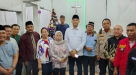 Staf Khusus Menteri Agama, Gugun Gumilar, turun langsung ke lokasi pada Minggu (20/9/2026) untuk menggelar dialog bersama lurah, camat, aparat keamanan, tokoh masyarakat, dan para pendeta.