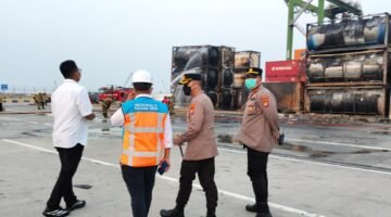 Kontainer Terbakar di NPCT 1, Polres Pelabuhan Tanjung Priok Gandeng Labfor Lakukan Penyelidikan