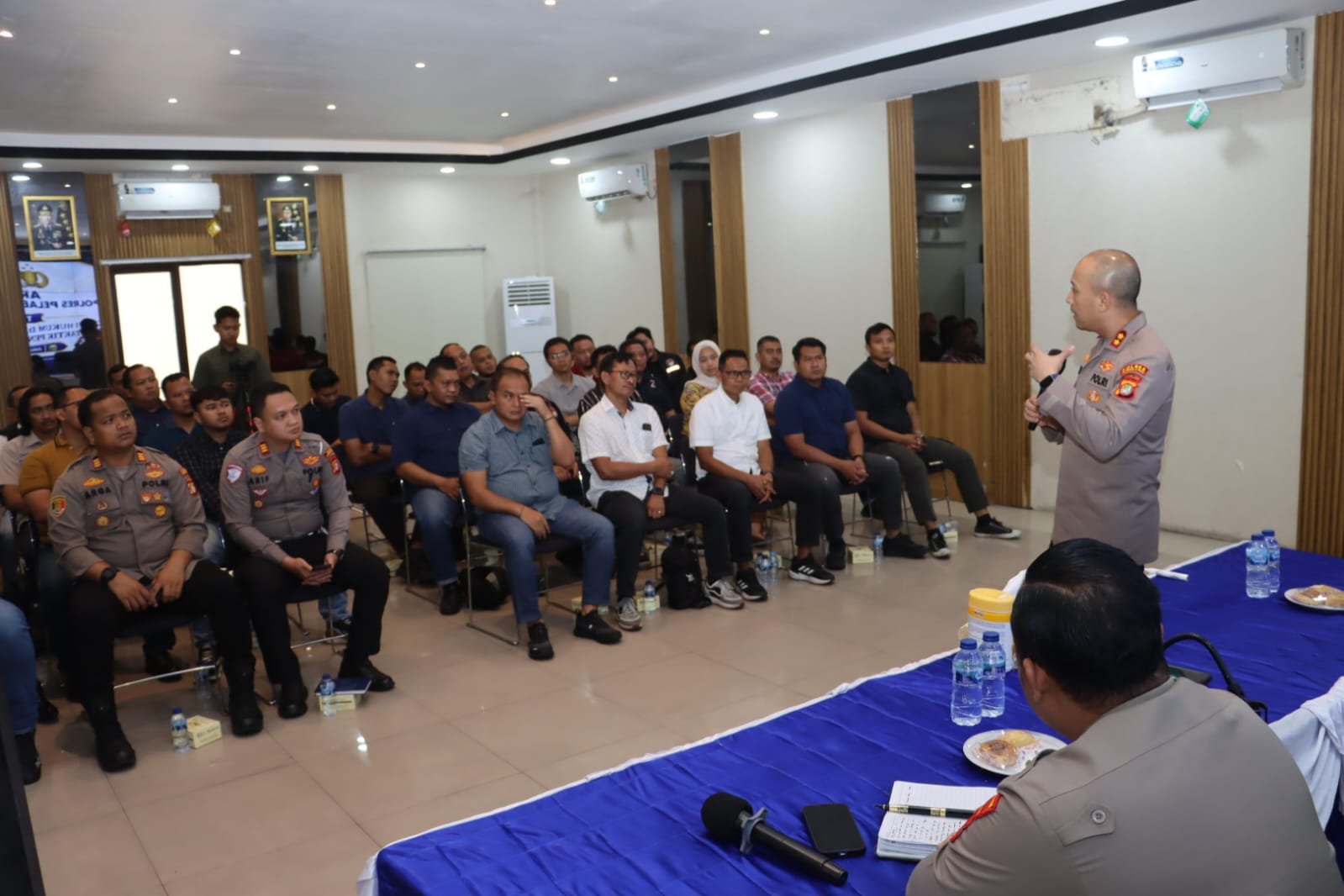 Kapolres Pelabuhan Tanjung Priok Bekali Personel dengan Filosofi Hukum dan Strategi Penegakan Hukum