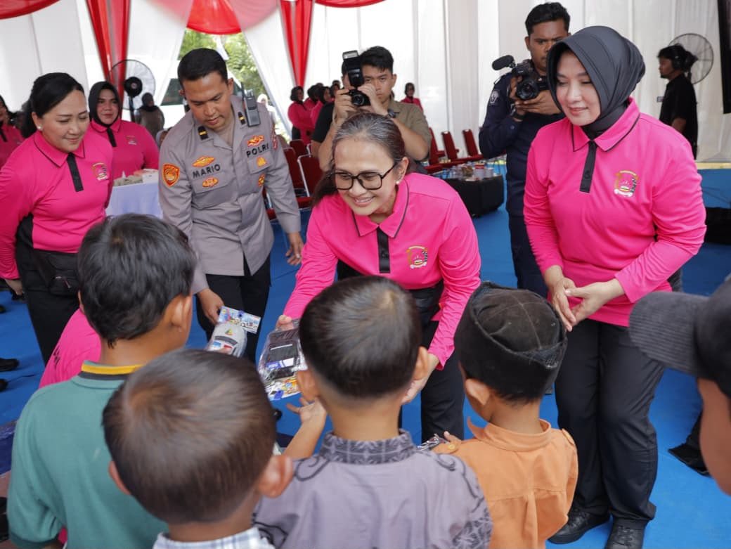 Bhayangkari Turunkan 74 Nakes dalam Bakkes di Aceh Tamiang, Sediakan Cek Lab hingga Operasi Katarak Gratis