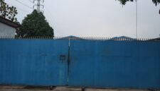 PT BMN Sandal, yang berlokasi di Jalan Pajajaran Raya, Kp. Pasir Randu, Desa Kadu, Kecamatan Curug, Kabupaten Tangerang.