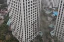 POTRET - kebakaran melanda lantai 5 Apartemen Pavilion. (Foto: Tangkapan Layar/Ist).