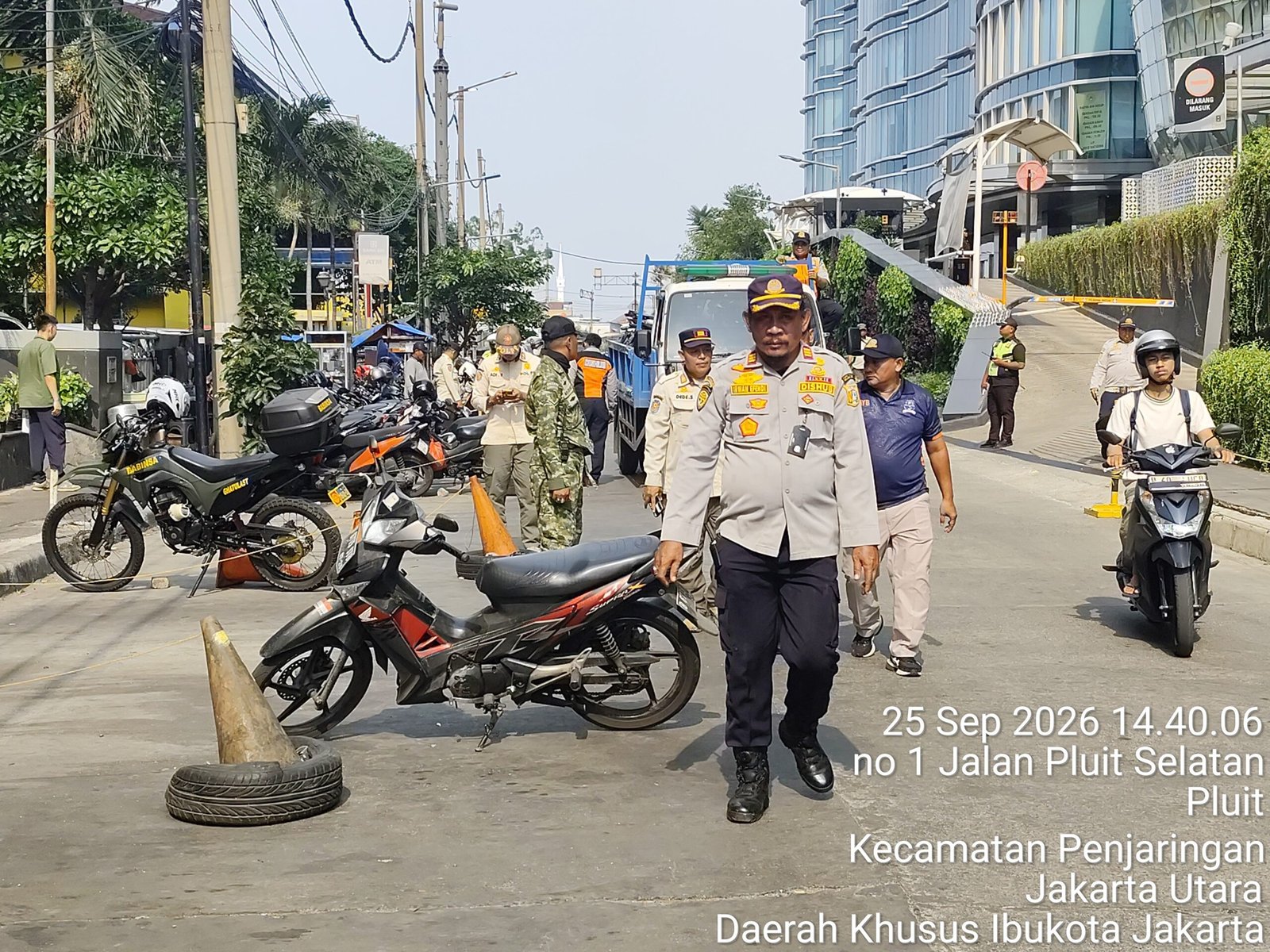 Operasi Parkir Liar di Dekat Apartemen Laguna Tindak Lanjuti Laporan Masyarakat
