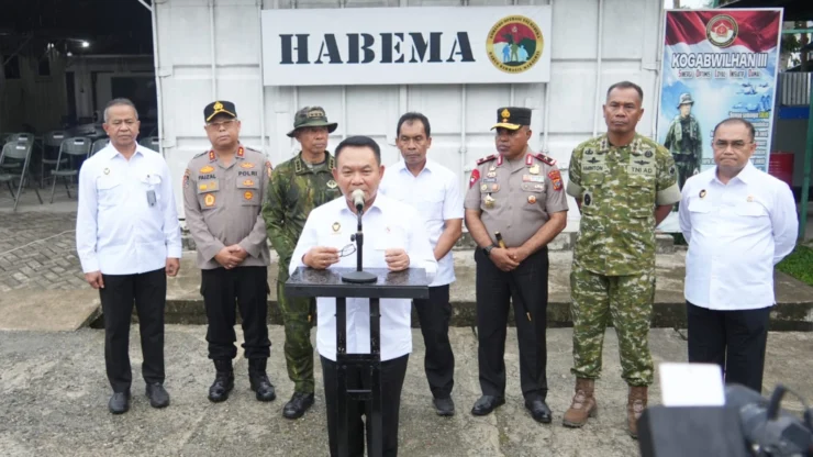 Kunjungi Timika, Menko Polkam Tegaskan Arahan Presiden soal Keamanan dan Kesejahteraan Papua