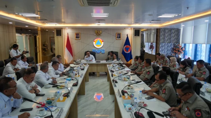Karhutla Jadi Perhatian Utama, Menko Polkam Dorong Percepatan Pemadaman dan Penguatan Layanan Kesehatan