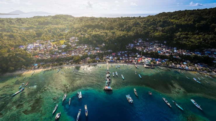 Dua Tahun Prabowo-Gibran, KKP Perkuat Konservasi Laut dan Pengawasan IUU Fishing