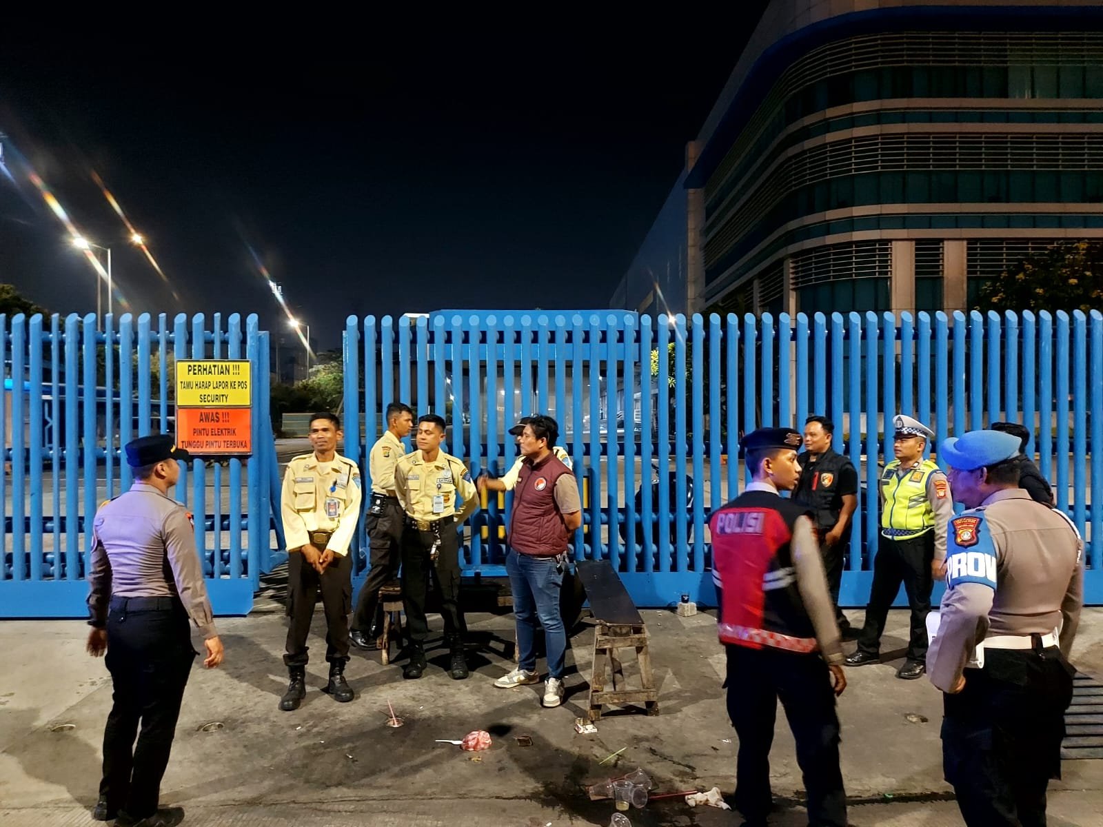 Jaga Wilayah Tetap Kondusif, Polres Pelabuhan Tanjung Priok Sisir Sejumlah Objek Vital