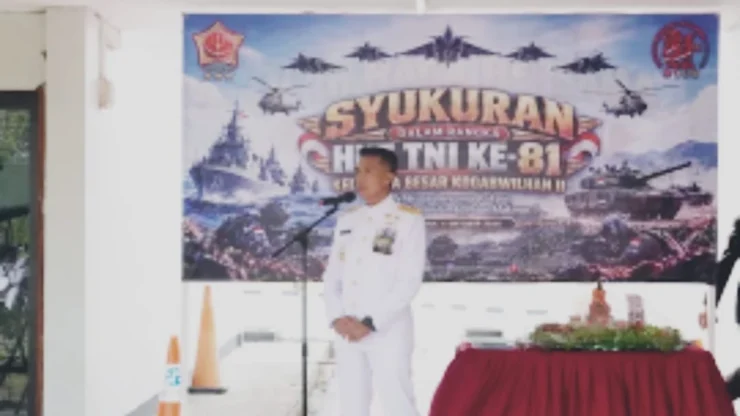 Syukuran HUT ke-81 TNI di Makogabwilhan II: Kaskogabwilhan II Potong Tumpeng dan Tekankan Pentingnya Syukur serta Soliditas