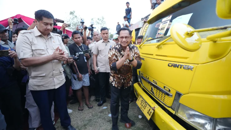 Bersama Menteri PKP, Mendagri Lepas 125 Truk Sukseskan Program Gentengisasi Presiden Prabowo