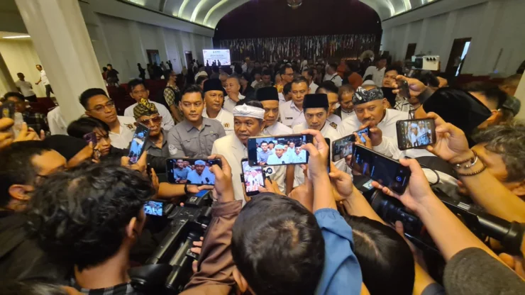Bicara di Gedung Merdeka, KDM Ajak PWI Jawa Barat Dorong Pembangunan Daerah