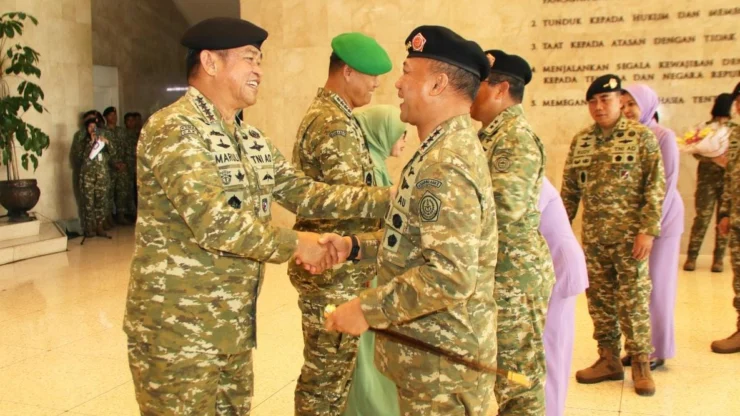 Estafet Kepemimpinan di Tubuh TNI Bergulir Pangkogabwilhan Il Hadiri Sertijab Wapang TNI Dan Kasad