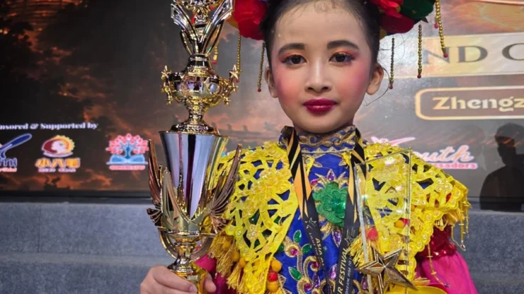Usia 8 Tahun, Leia Raih Gold Award di China melalui Tari Betawi