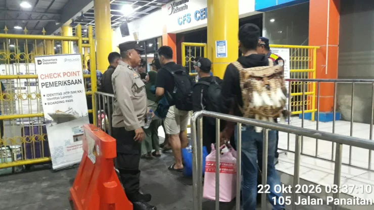 Polres Pelabuhan Tanjung Priok Laksanakan Pelayanan dan Pengamanan Embarkasi Kapal KM. Gunung Dempo