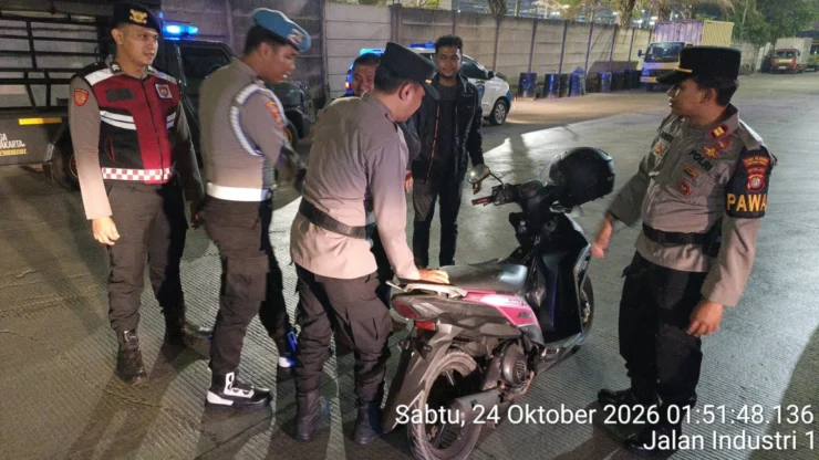 Polres Priok, Gelar Patroli Cipta Kondisi dan Strongpoint, Antisipasi Gangguan Kamtibmas pada Malam Hari
