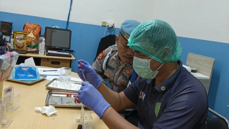 Dokkes polres pelabuhan tanjung priok laksanakan food safety mbg polri, hasil pemeriksaan dinyatakan layak konsumsi